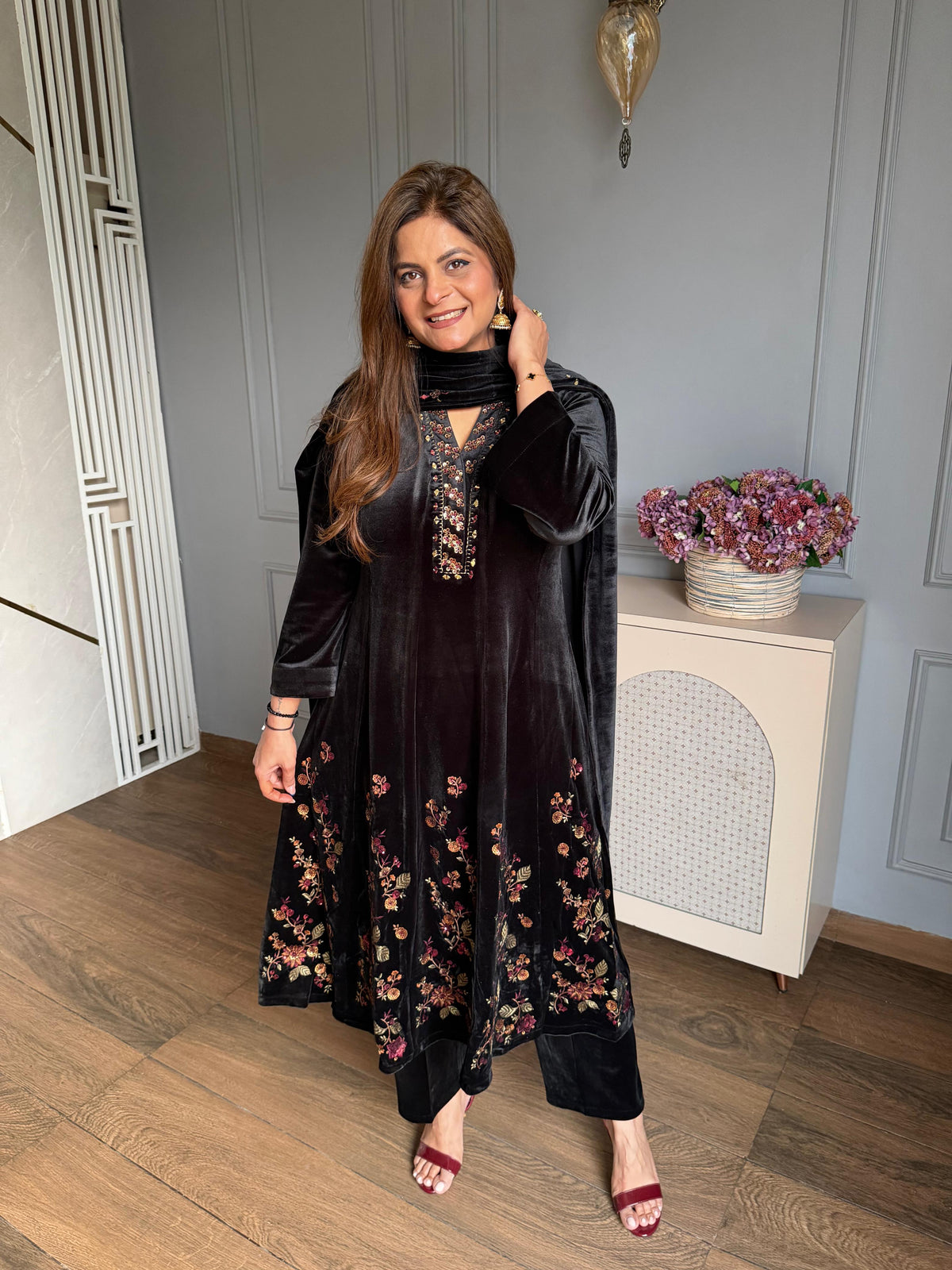 (Amna) Premium velvet anarkali suit with handowrk on ghera and shawl