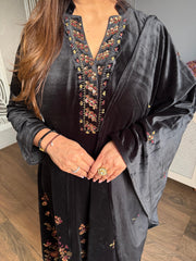 (Amna) Premium velvet anarkali suit with handowrk on ghera and shawl