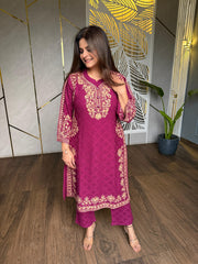 Woollen 2 piece embroided pheran set (Rubab)
