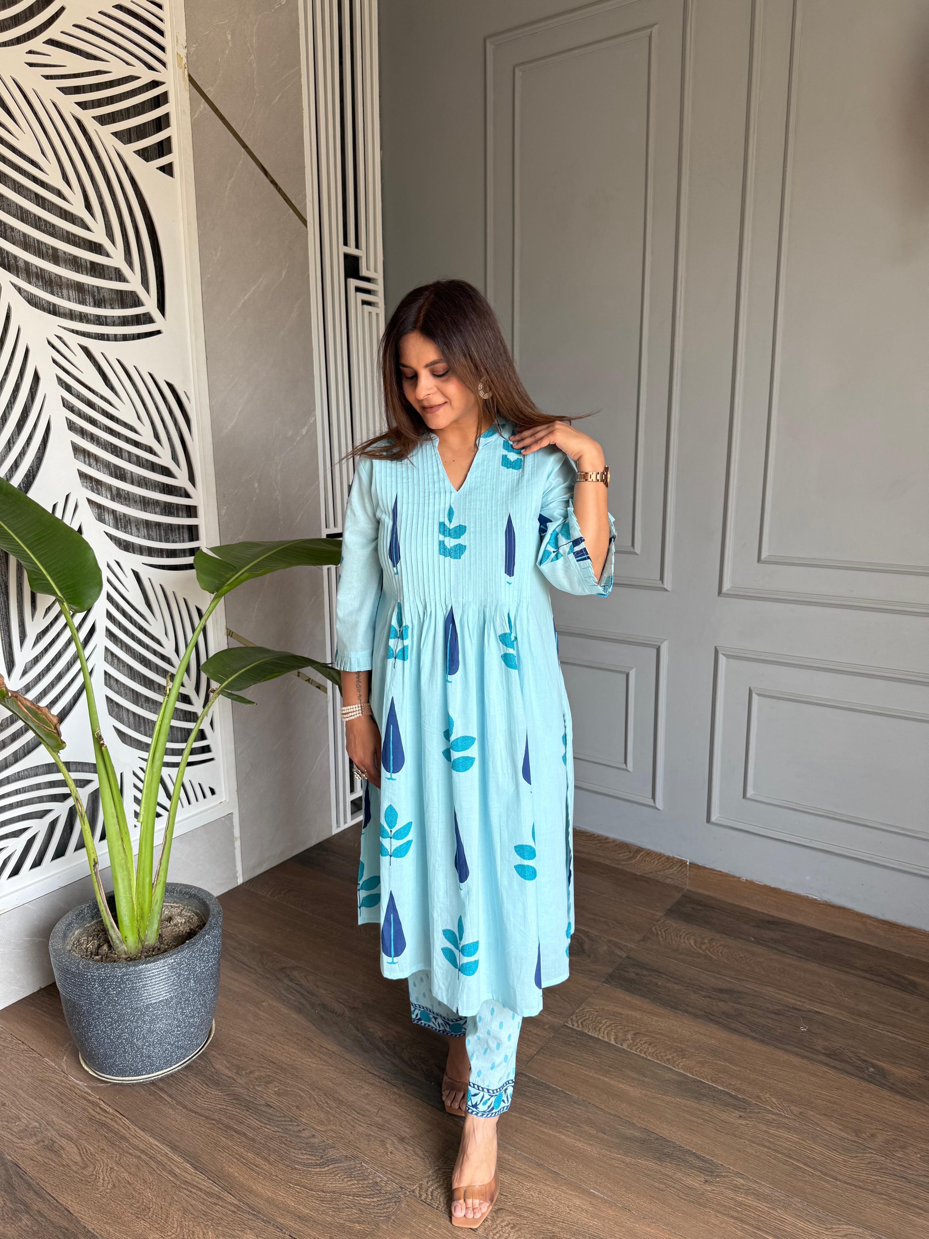 Cotton A line 2 piece pleated suit with lining on shirt (Titli)
