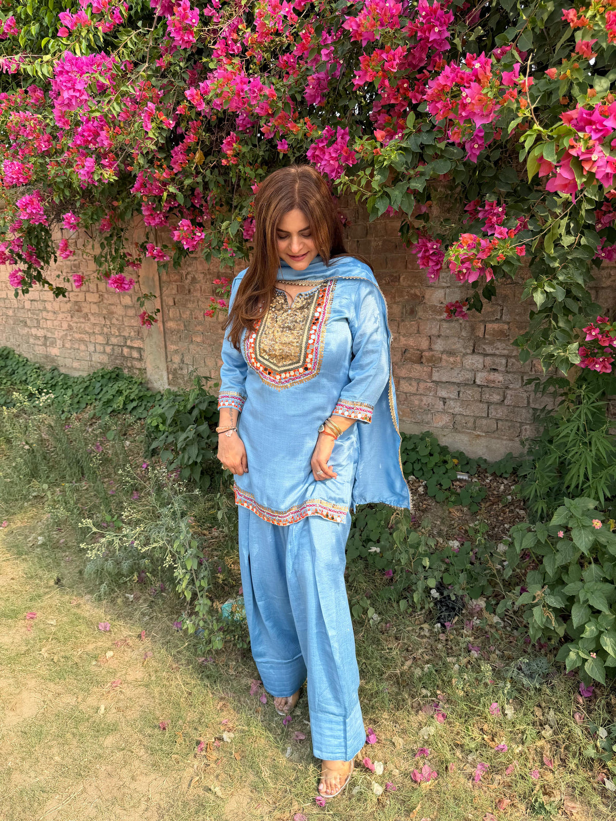 Hand embroidered farshi suit with full lining (Gursheen)