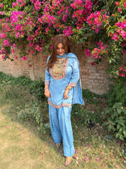 Hand embroidered farshi suit with full lining (Gursheen)