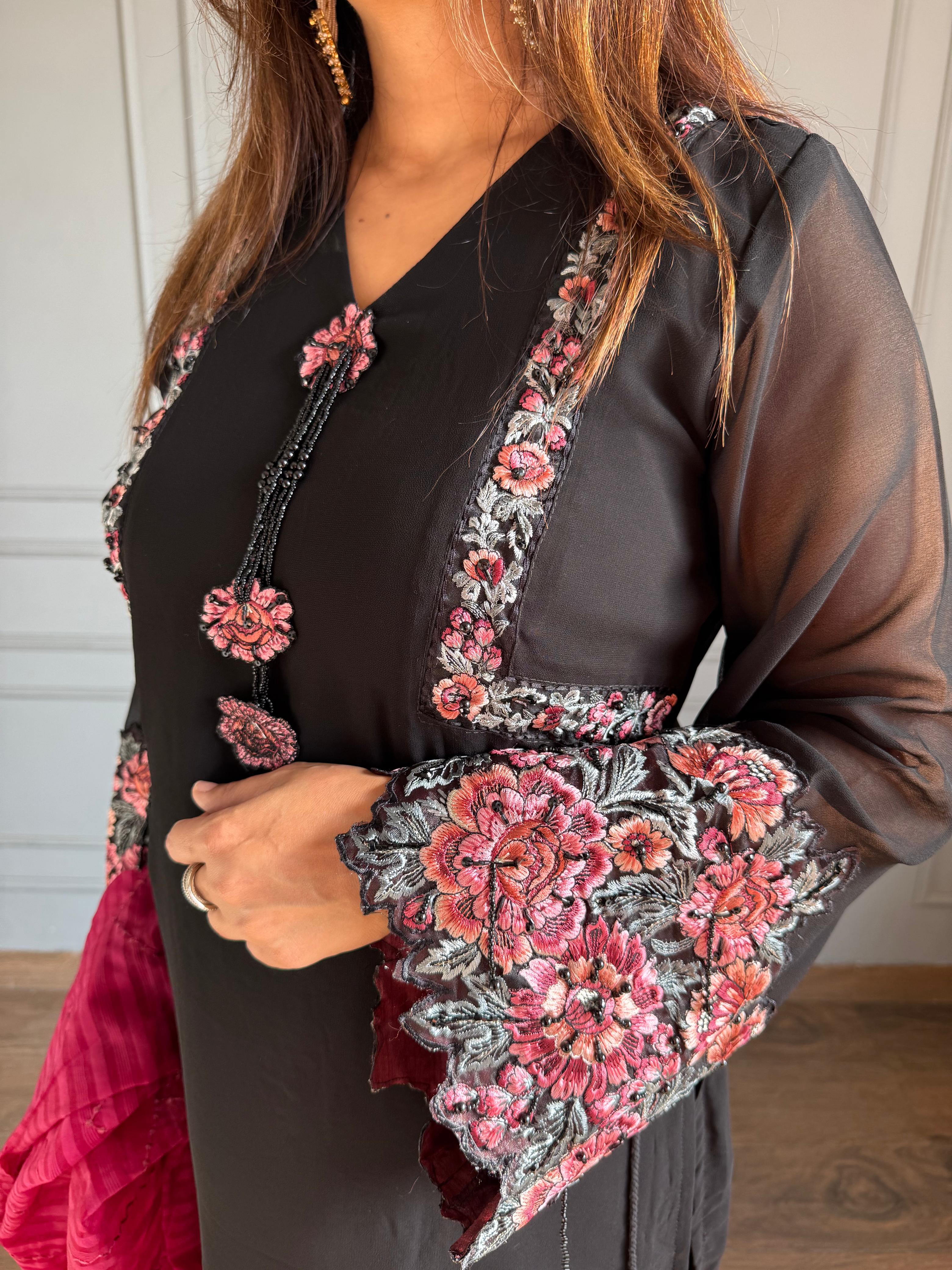 Hindustani Georgette embroidered suit