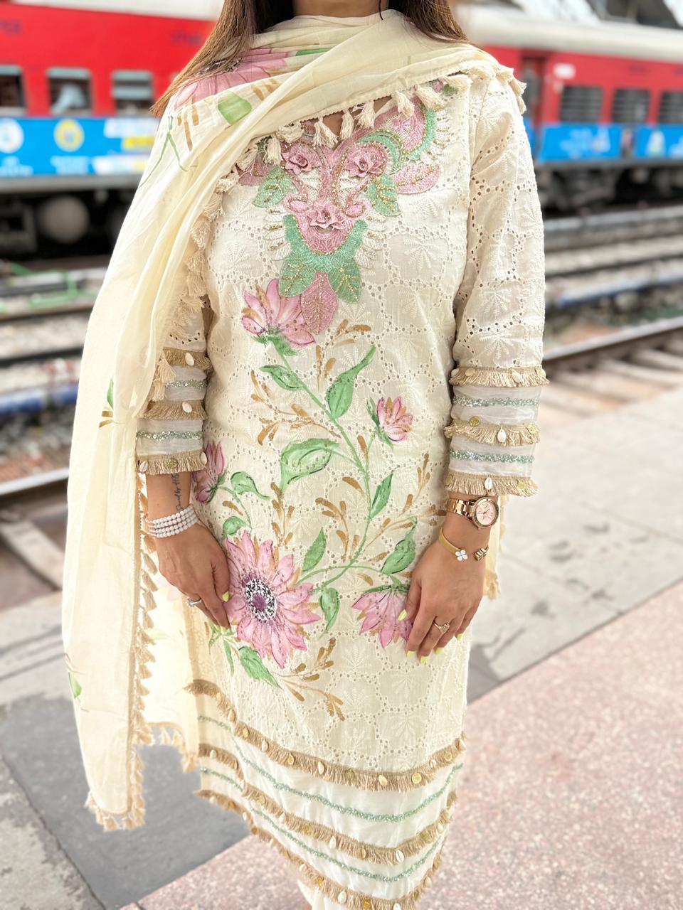 SANAM IVORY SUIT