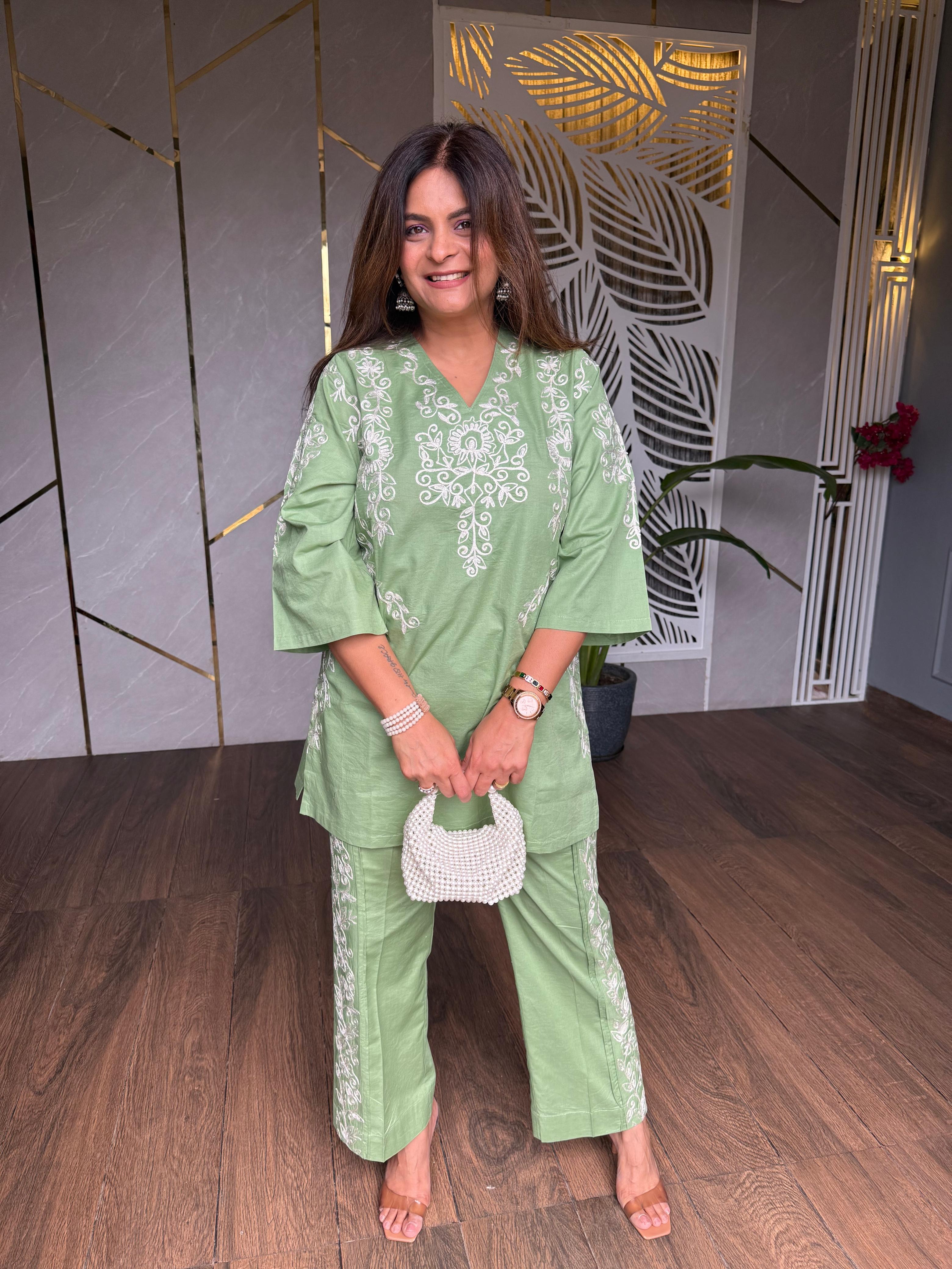 Kashmiri embroided linen co-ord set (coconut)