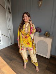 Crepe suit with cotton lining on shirt (Risha)