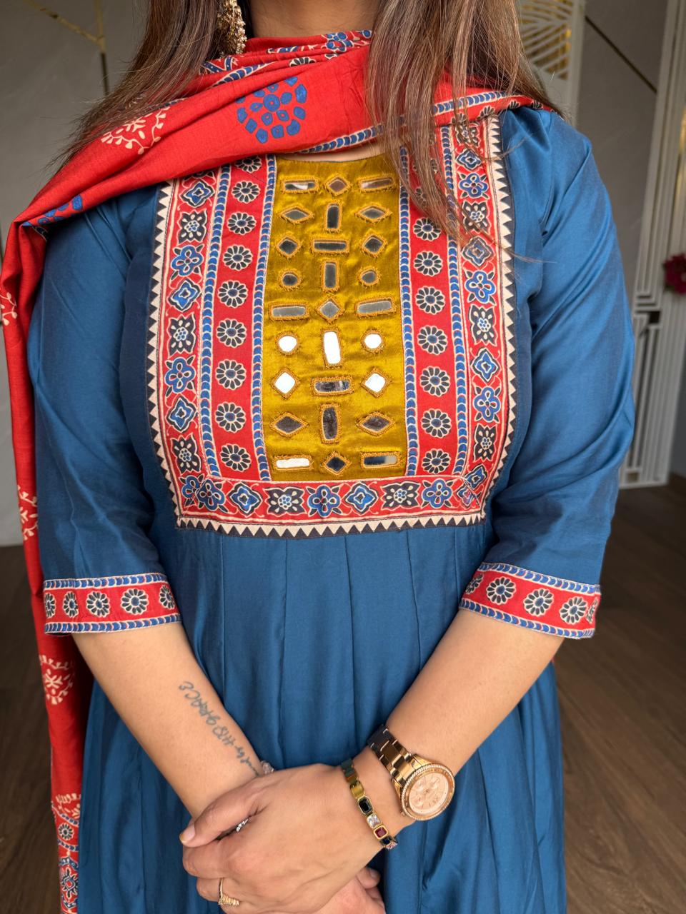 Muslin flarred suit (With sleeves)