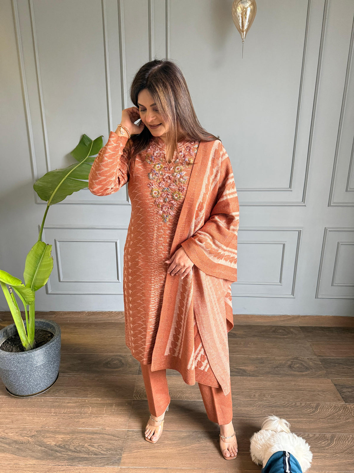Super soft knitted wool embroided suit (Mustard)