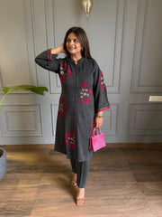 Pure acrylic wool embroided loose style co-ord set (Cementic)