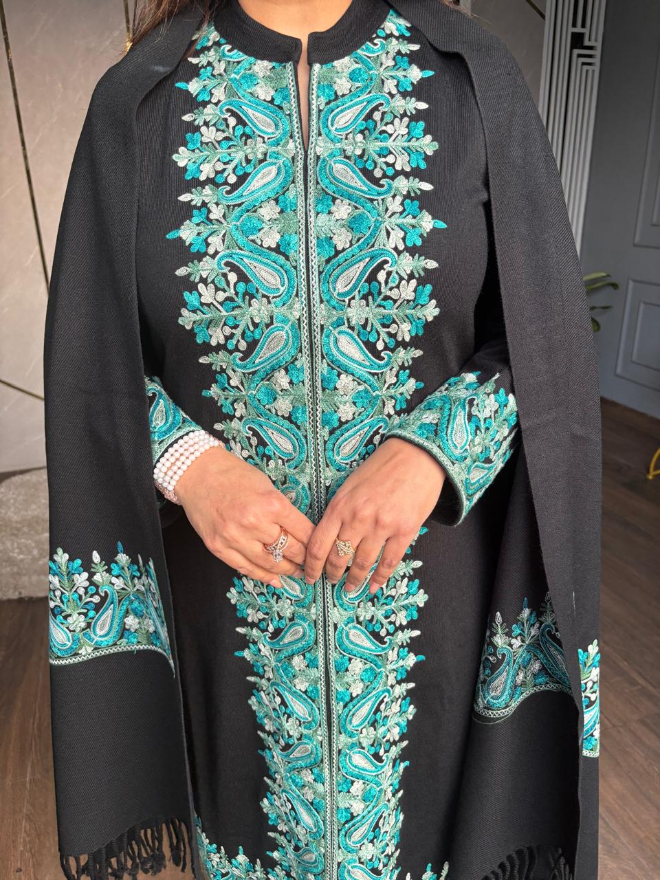 EMBROIDED WOOLLEN SUIT