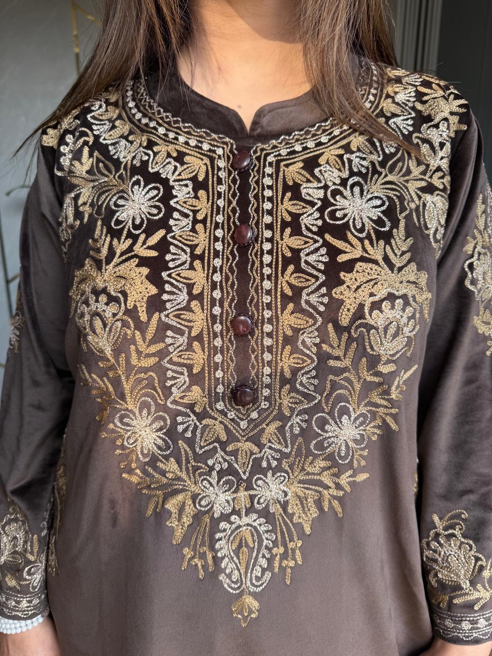 DOUBLE THREAD EMBROIDERY PHERAN SET