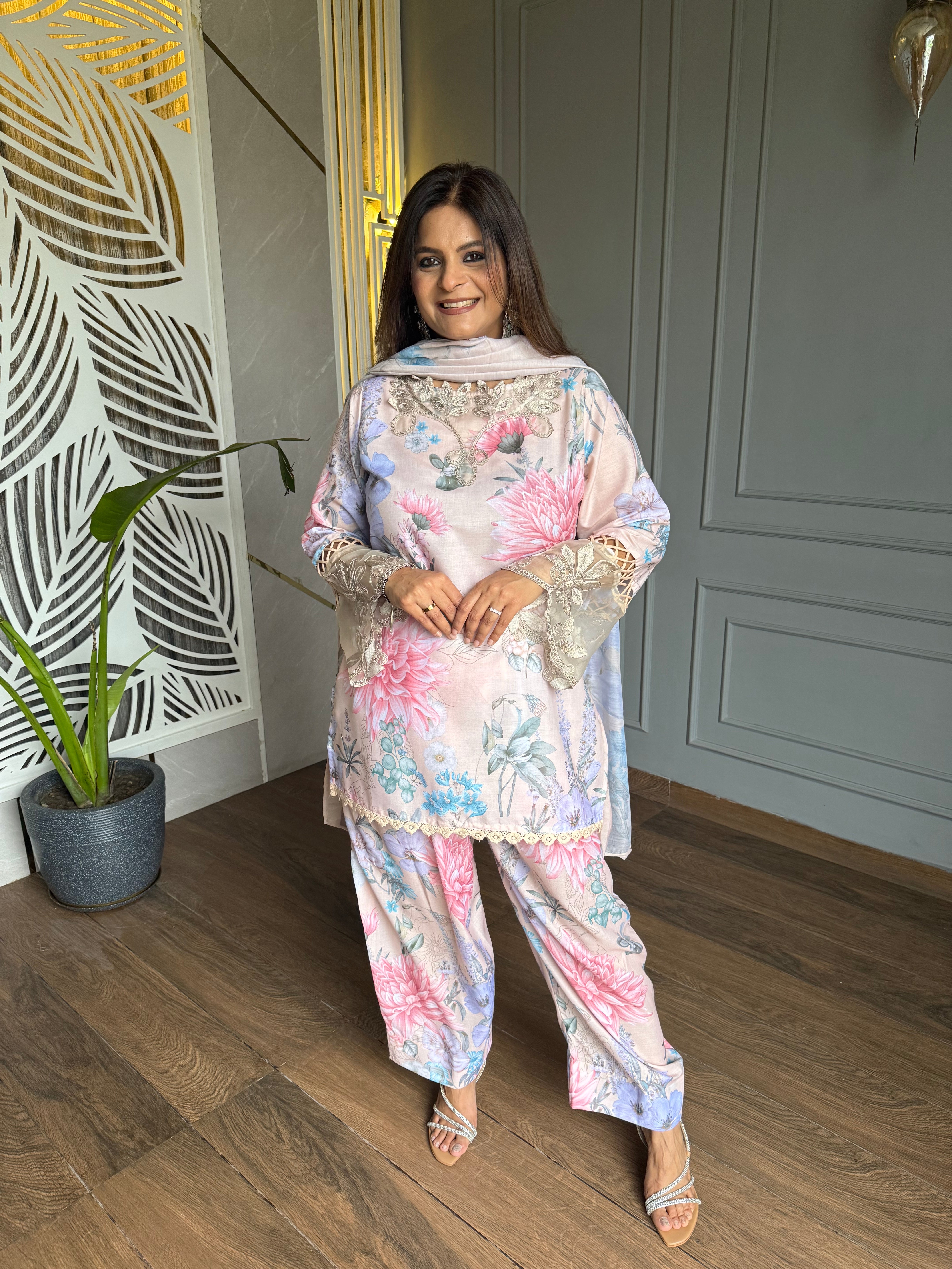 Cotton floral farshi salwar suit (Mahira)