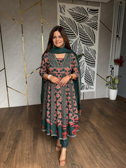 FLORAL COTTON SUIT (AJRAKH)