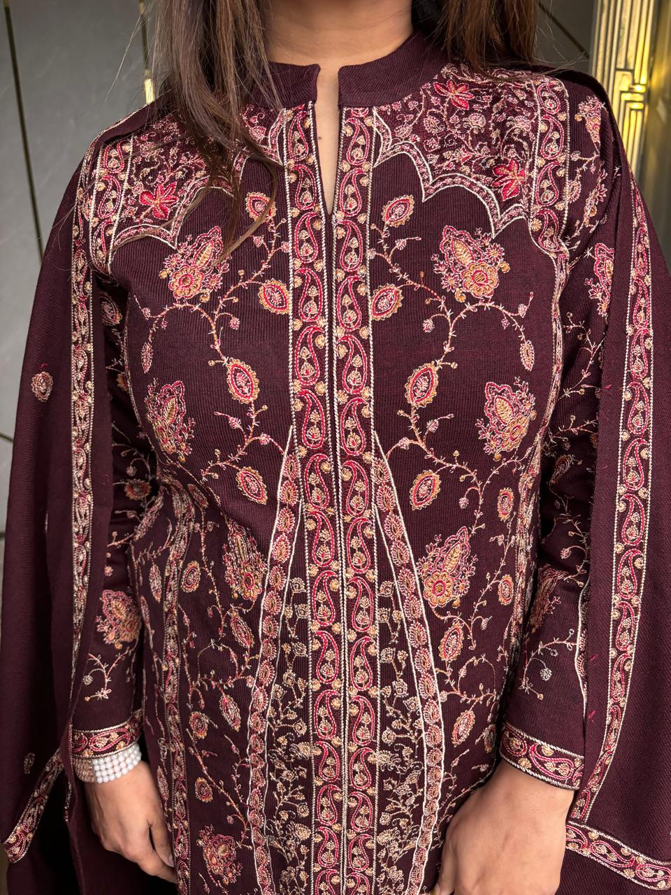 WOOLLEN FULL FRONT EMBROIDED SUIT WITH FULL WOOLLEN SHAWL