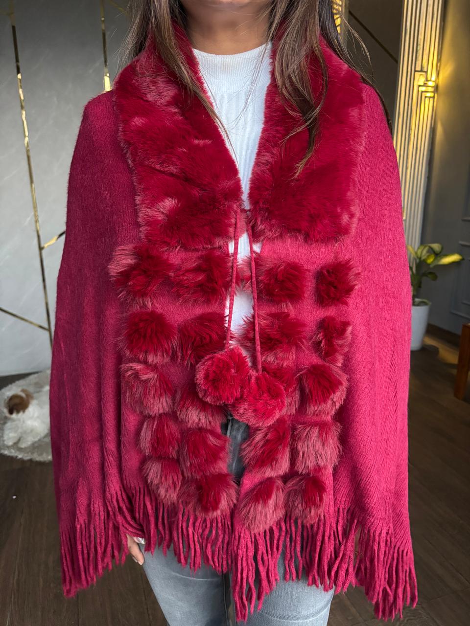 SLEEVELESS PONCHO CAPES