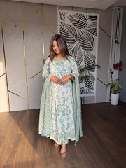 Cotton flarred summer print suit