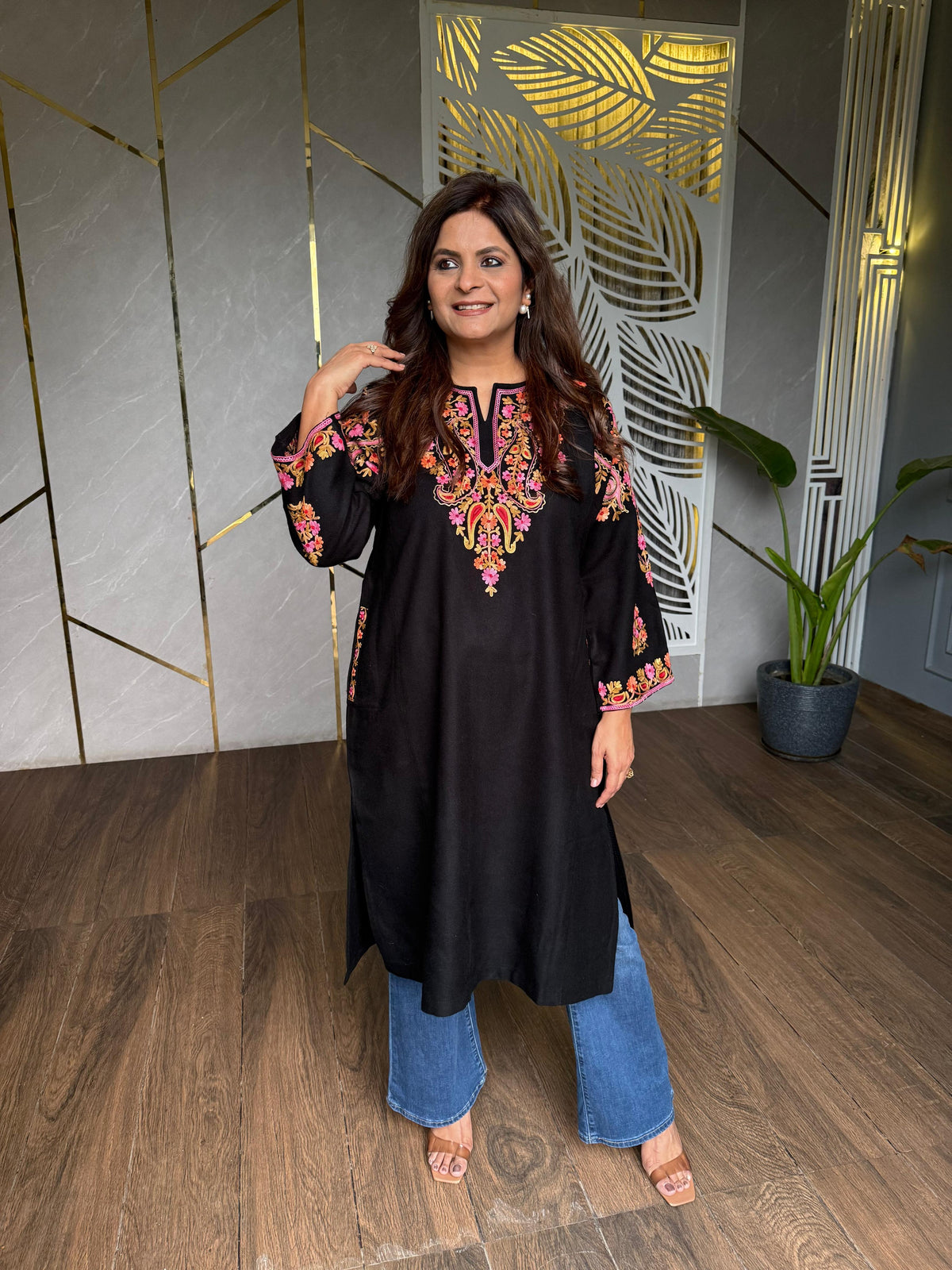 New kashmiri style pheran style 3 (Roy)