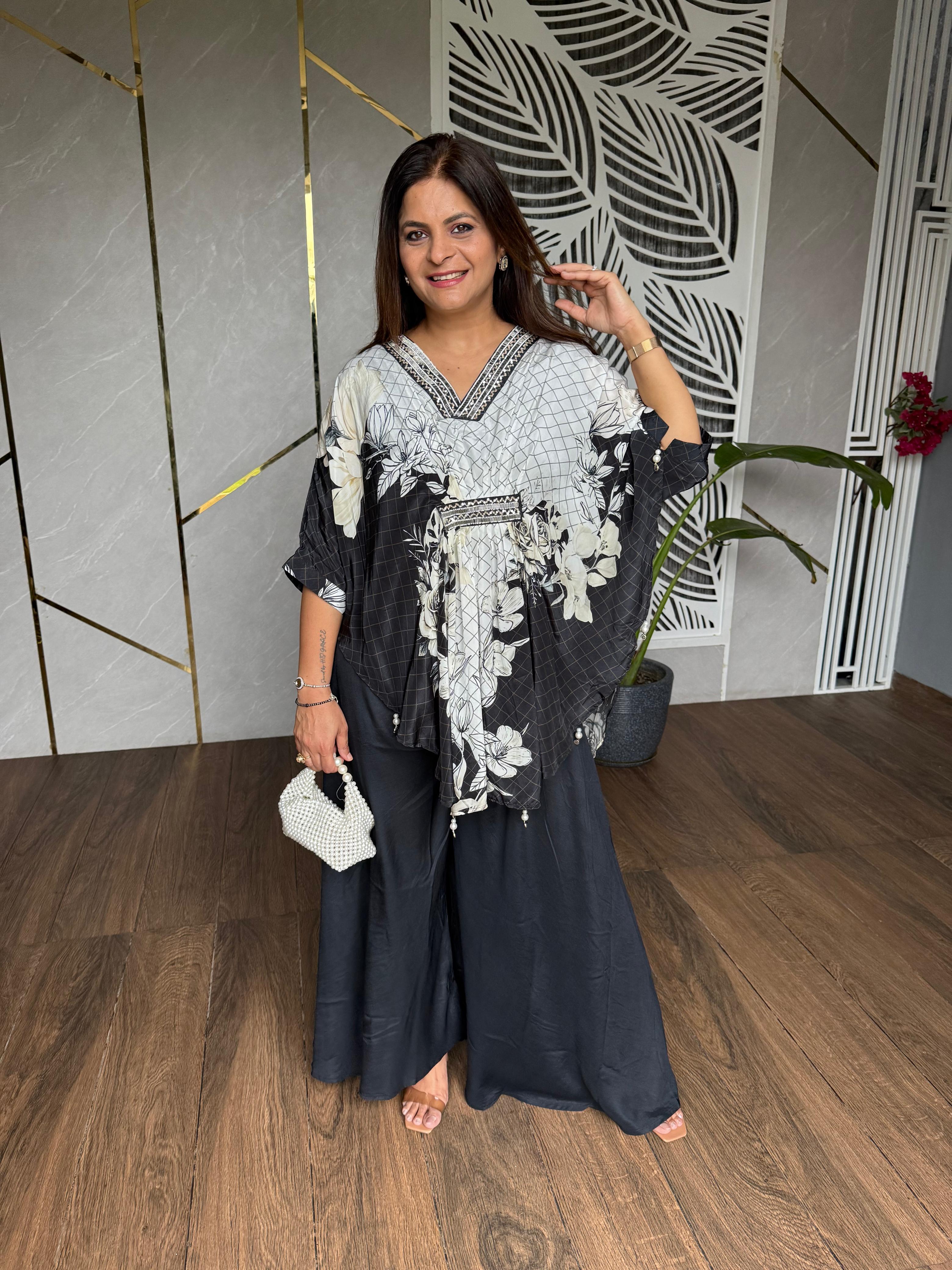 Embroided short kaftaan set (Rekha)