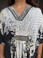 Embroided short kaftaan set (Rekha)
