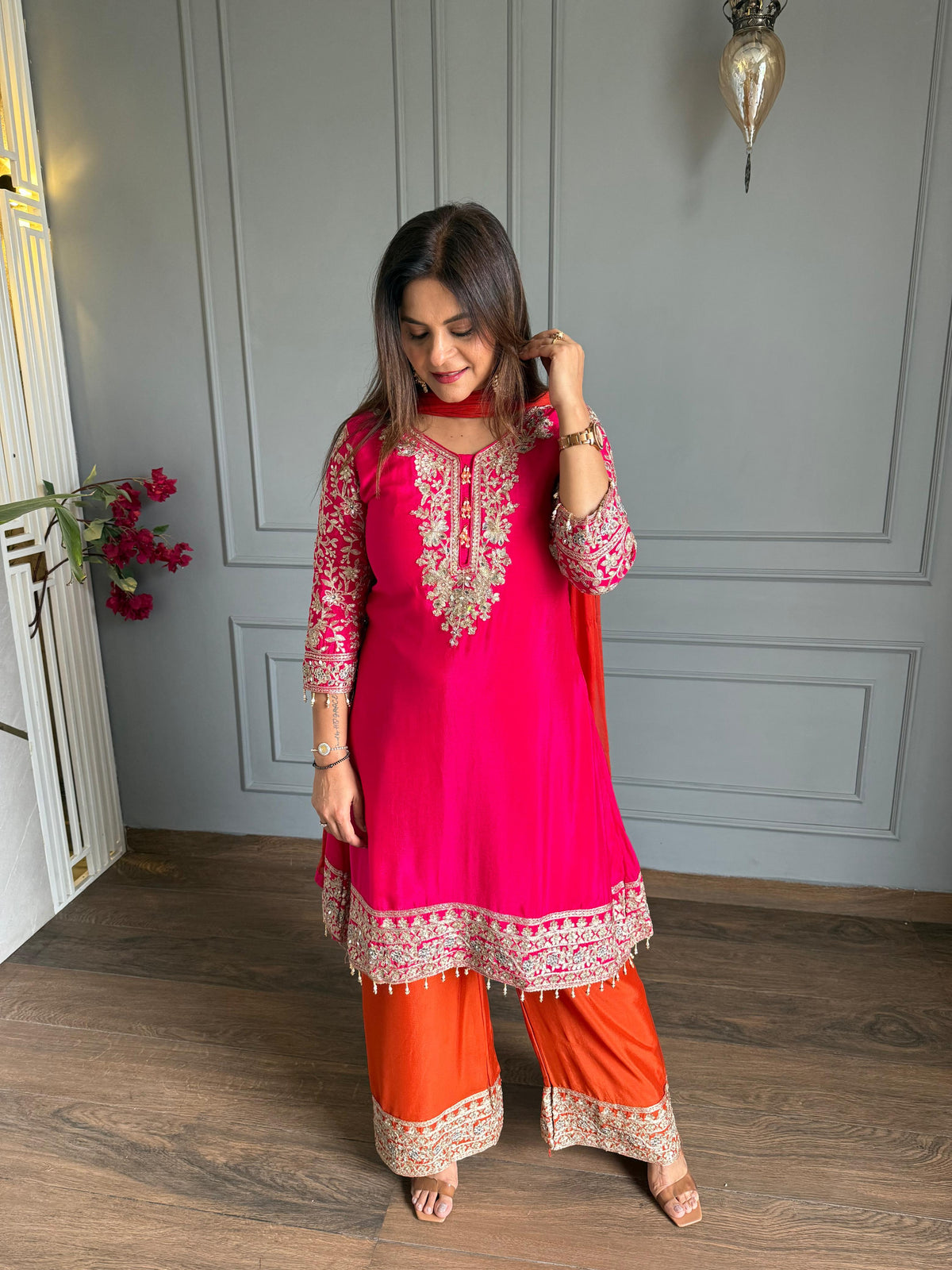 Beautiful formal crepe suit (Anita)