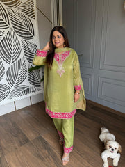 Crushed tissue embroided suit (Humtum)