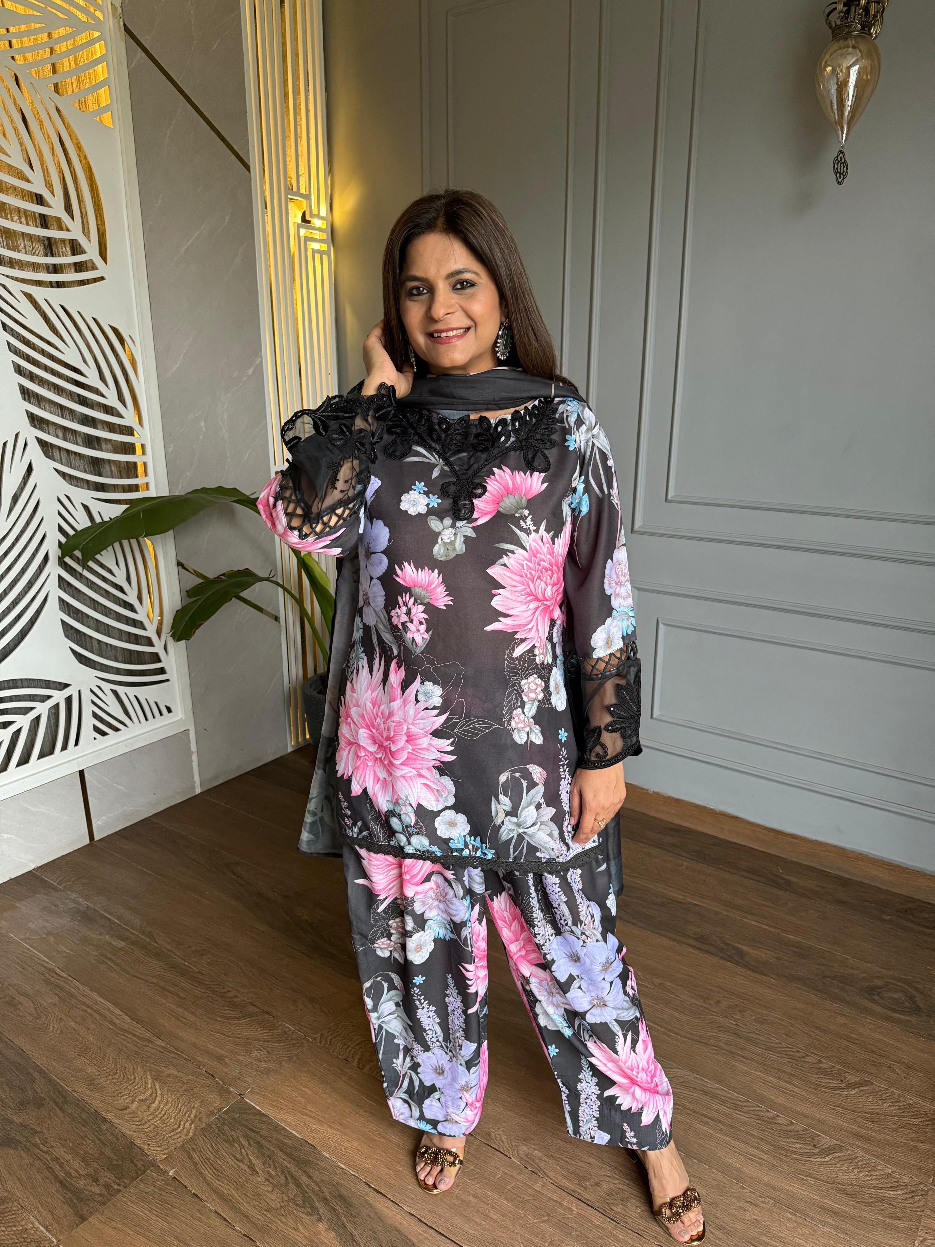 Cotton floral farshi salwar suit (Mahira)