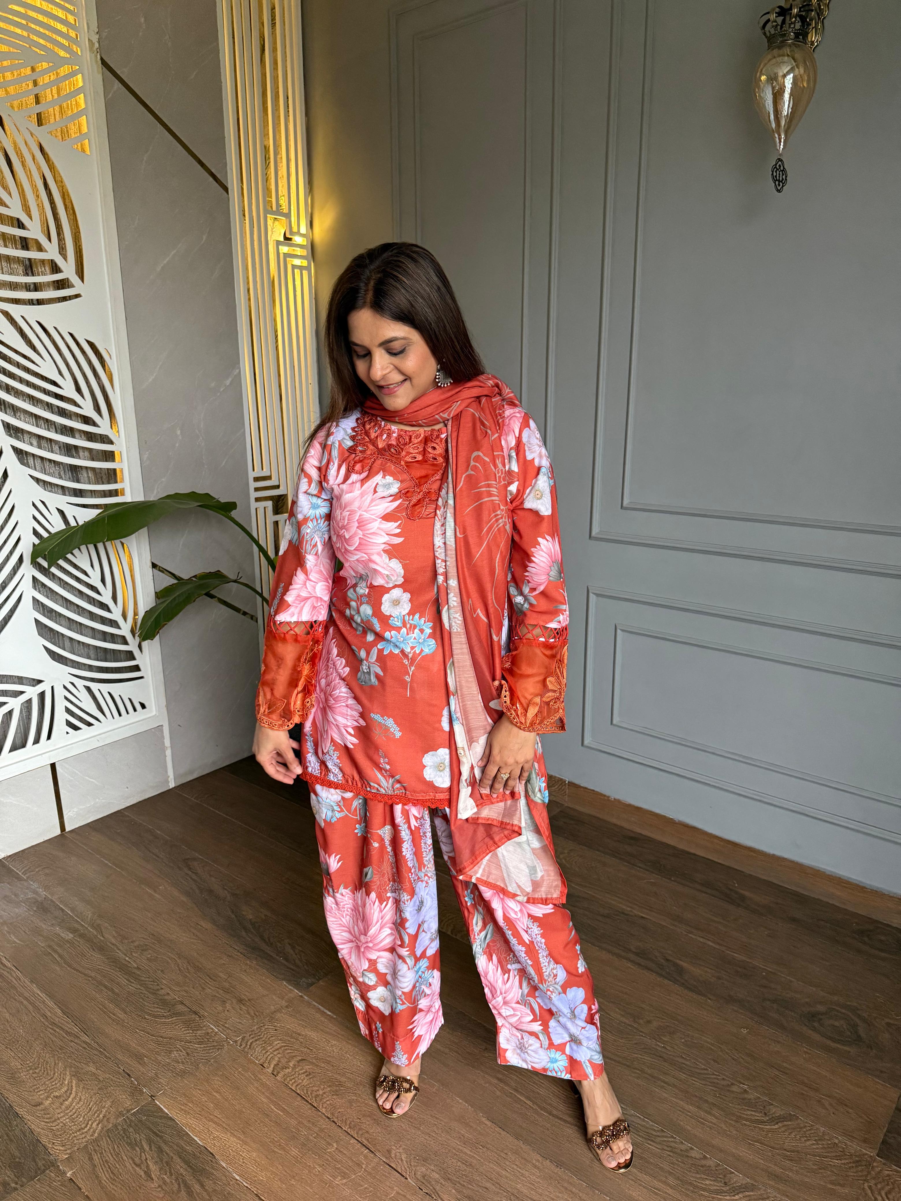 Cotton floral farshi salwar suit (Mahira)