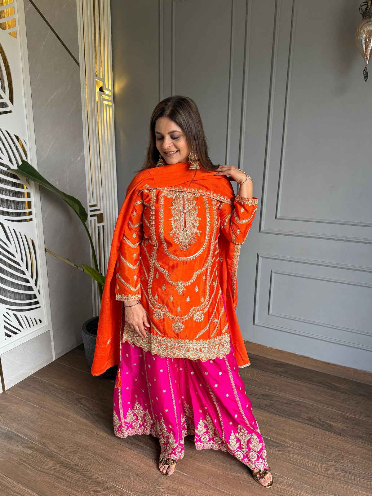 Chinnon embroided suit (Lemon)