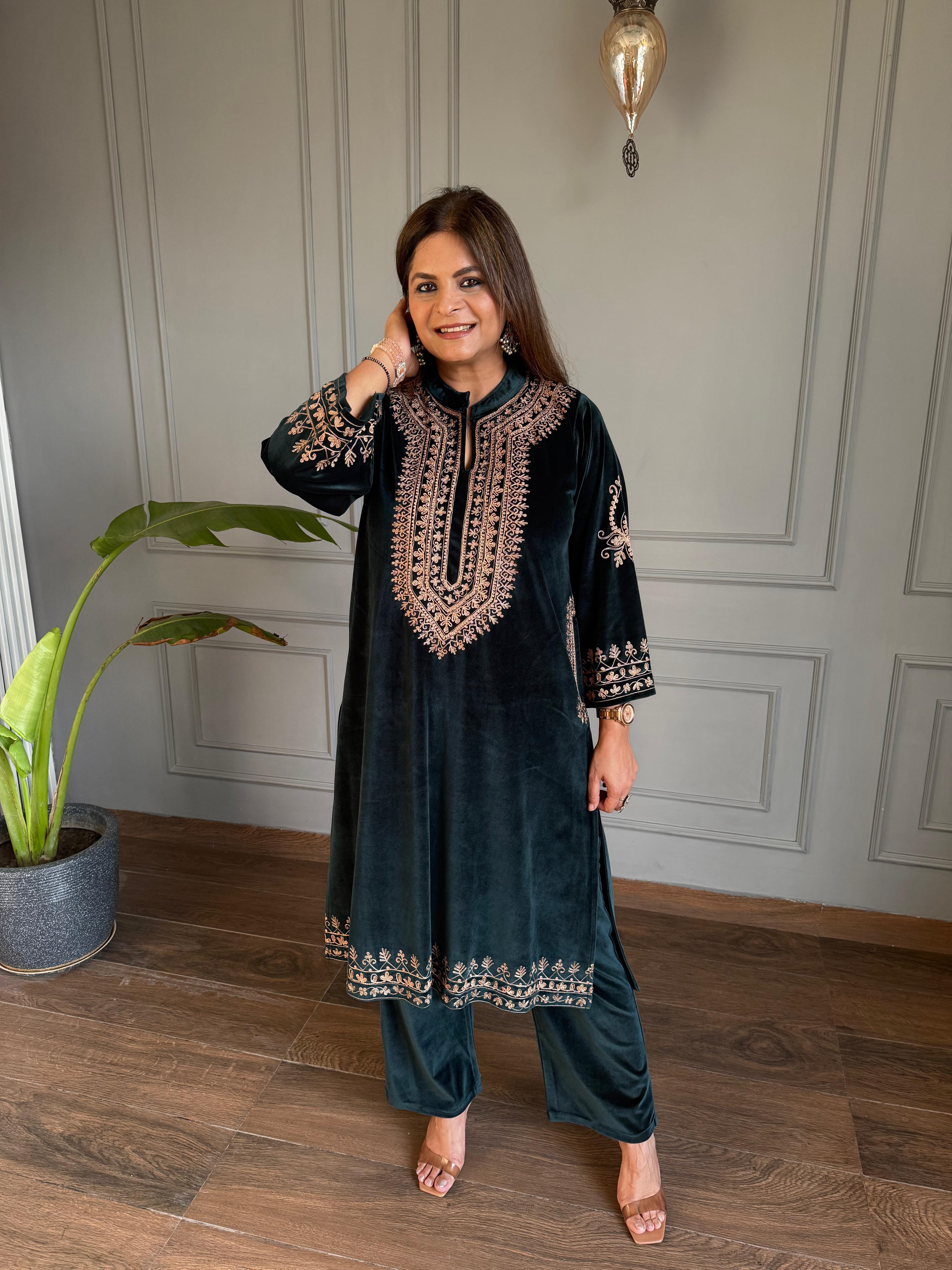 Kashmiri embroided velvet loose pherans(Jannat)