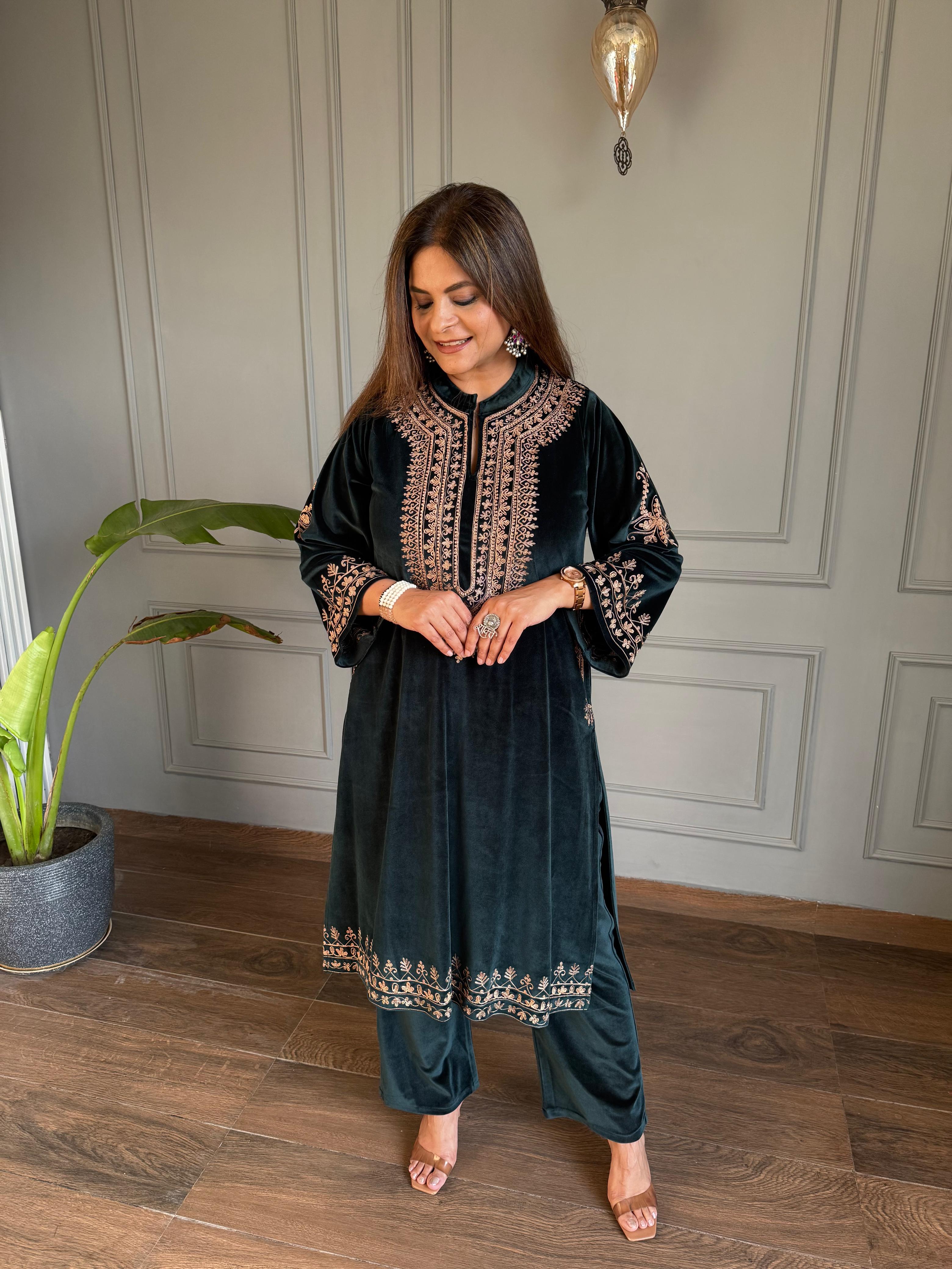 Kashmiri embroided velvet loose pherans(Jannat)