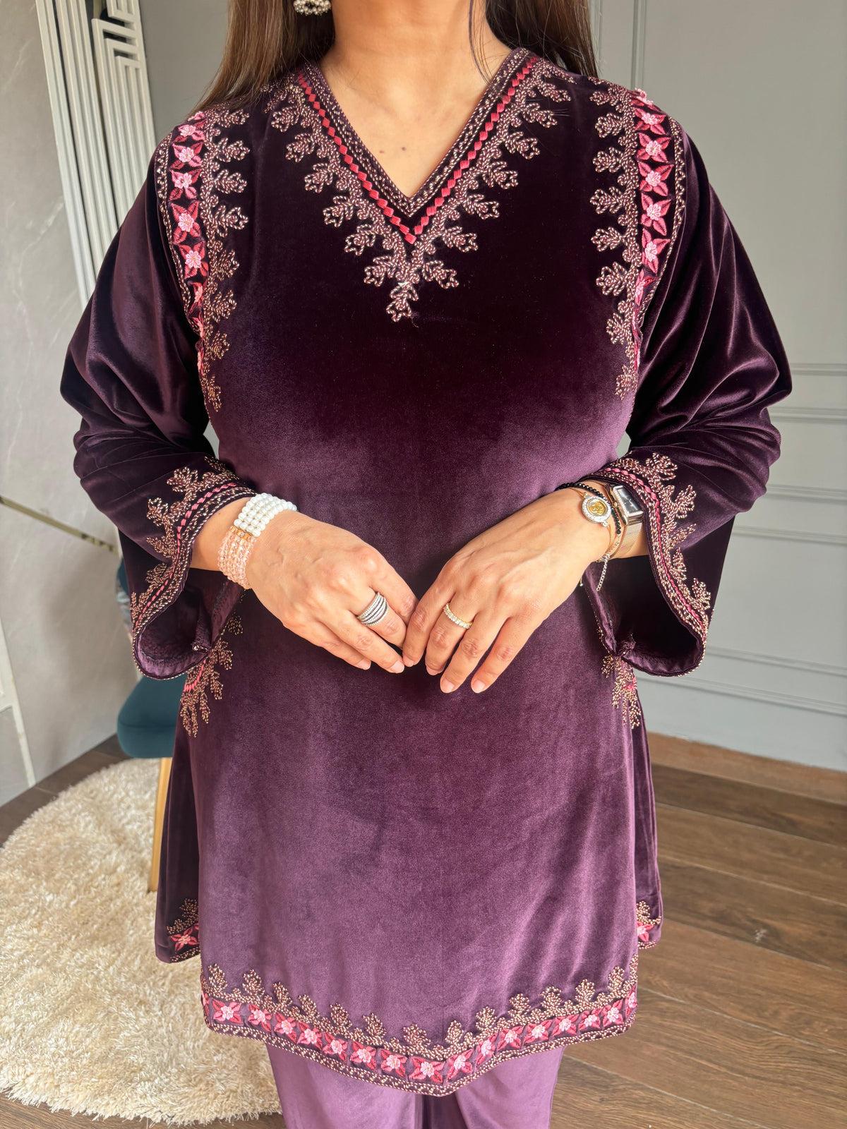 Stretchable velvet side embroided suit (Shabad)