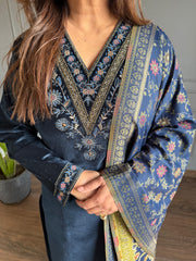 Corduroy velvet strechable suit with banarasi dupatta (Mina)