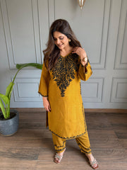 2 Piece mustard pheran set (Saiyara)