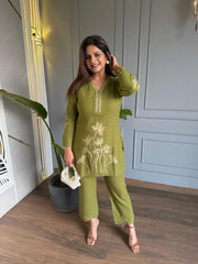 Knitted soft wool co-ord set (Zareen)