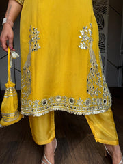 CHOGHA SETS